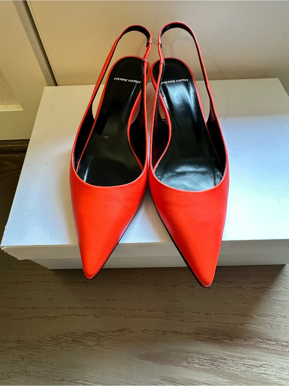 Pierre Hardy Women’s Red Orange Pointed-Toe Slingback Pumps 37.5